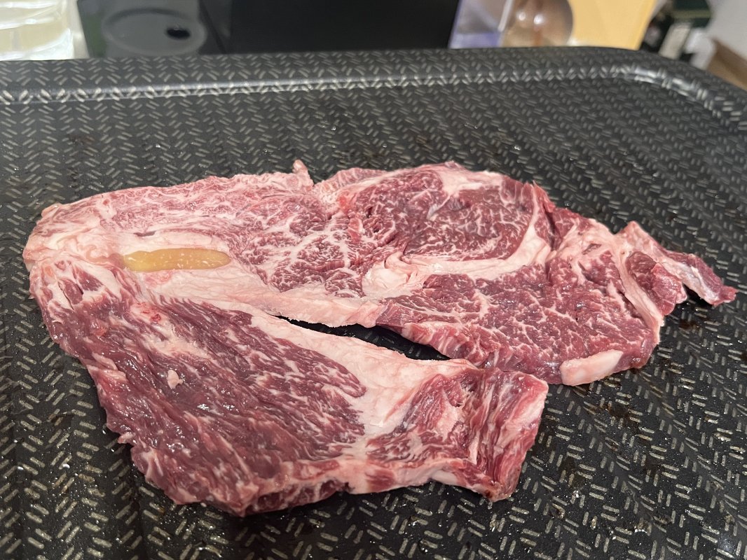 명품 한우암소 1등급 등심 250g / 300g / 400g